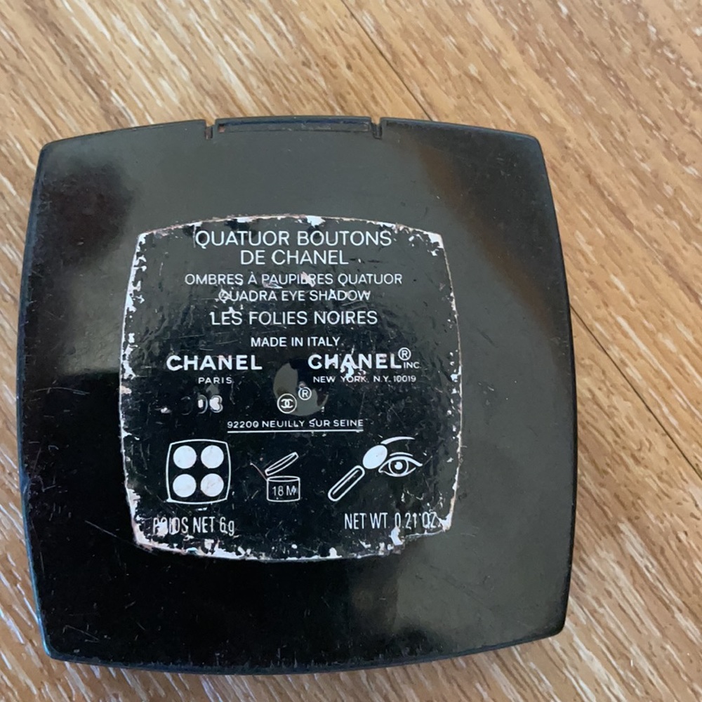 CHANEL Quatuor Boutons De Chanel Les Folies Noires - Picture 3 of 3